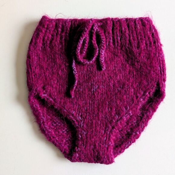 PIMA DOLL Burgundy Knit Short XS - Picture 1 of 3